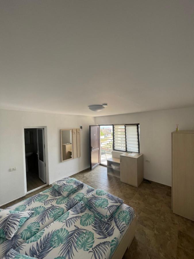Casa Ryn Hotel Vama Veche Bagian luar foto