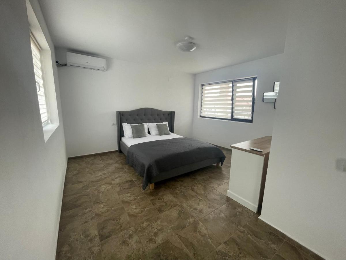 Casa Ryn Hotel Vama Veche Bagian luar foto